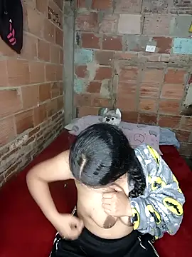 Agatha milk24 online show from 10/21/25, 04:30