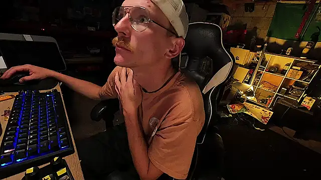 AverageMaleJay online show from 05/21/26, 03:57