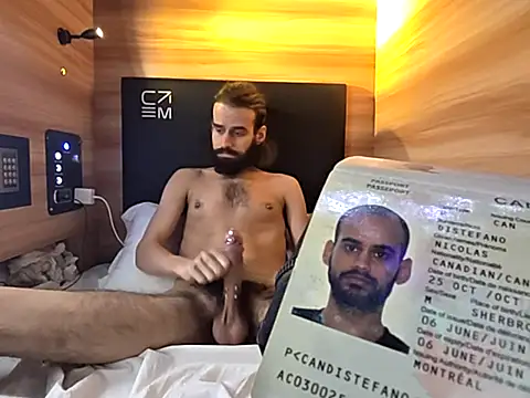 Snapshot of sexyyitaliano69 chatting on 10/09/25, 12:19 sexyyitaliano69 online show from 10/09/25, 12:19