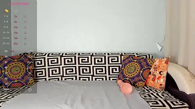 Amalia Mio online show from 11/06/25, 07:53