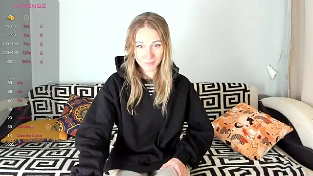 Amalia Mio online show from 11/11/25, 07:41