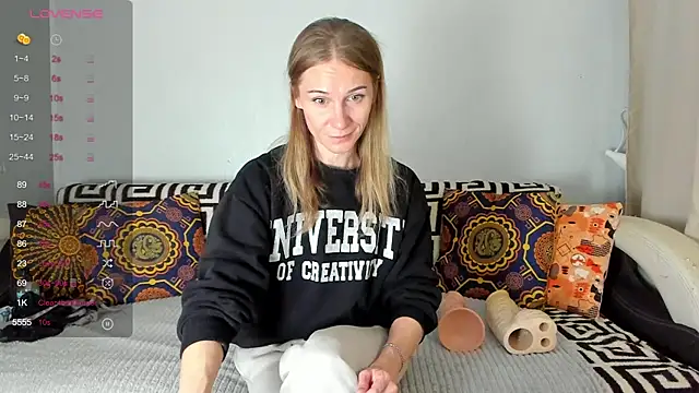 Amalia Mio online show from 11/24/25, 08:03