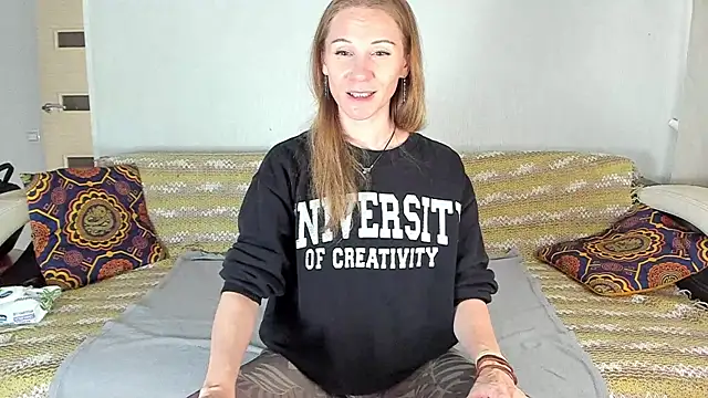 Amalia Mio online show from 07/18/26, 09:02