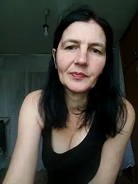 Snapshot of JudyDawn chatting on 12/17/25, 07:14 JudyDawn online show from 12/17/25, 07:14