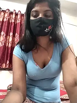 Queen-Any online show from 10/23/25, 11:35