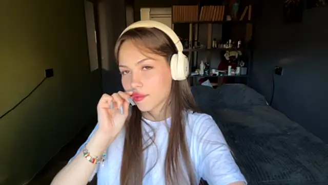 MysticAlisa online show from 10/21/25, 05:08