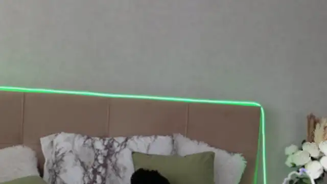 Snapshot of DianaRizz chatting on 11/03/25, 05:42 DianaRizz online show from 11/03/25, 05:42