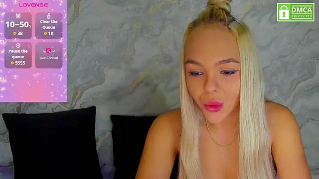 Snapshot of Daisy_Abby03 chatting on 11/25/25, 09:20 Daisy Abby03 online show from 11/25/25, 09:20