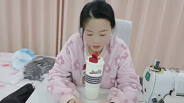 CCOO520 online show from 10/28/25, 02:09