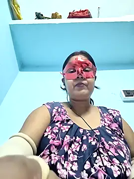 misti02 online show from 10/13/25, 05:57