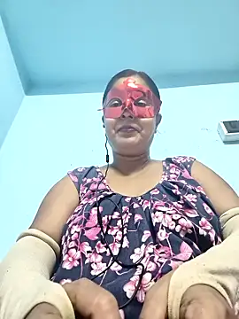 misti02 online show from 10/21/25, 05:57