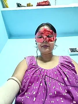 misti02 online show from 10/26/25, 05:08