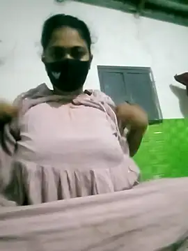 Snapshot of lasyalovely123456 chatting on 11/01/25, 12:01 lasyalovely123456 online show from 11/01/25, 12:01