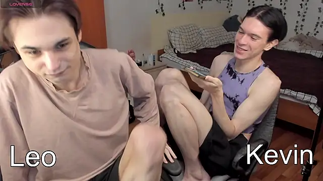 Snapshot of twink_boysss chatting on 10/12/25, 02:38 twink boysss online show from 10/12/25, 02:38