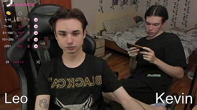 Snapshot of twink_boysss chatting on 10/19/25, 03:01 twink boysss online show from 10/19/25, 03:01