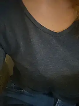 Snapshot of melisss2 chatting on 11/24/25, 08:47 melisss2 online show from 11/24/25, 08:47