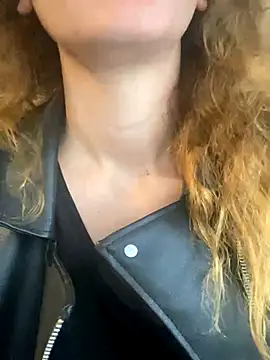 Snapshot of melisss2 chatting on 12/02/25, 07:47 melisss2 online show from 12/02/25, 07:47