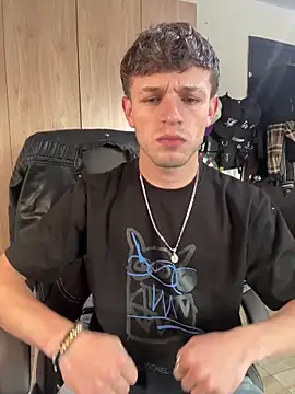 noah red online show from 10/08/25, 07:44