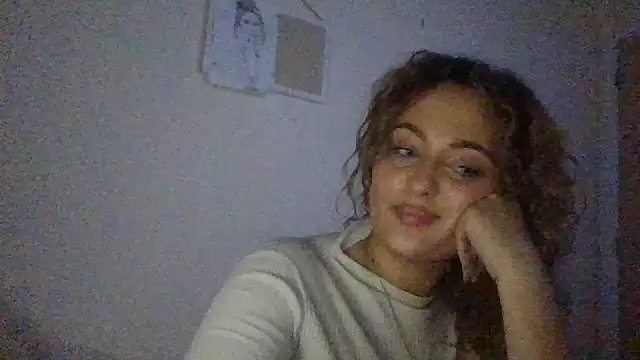 Snapshot of DommeMariaLopez95 chatting on 12/13/25, 08:58 DommeMariaLopez95 online show from 12/13/25, 08:58