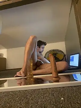 Snapshot of tonybrocas chatting on 12/16/25, 09:42 tonybrocas online show from 12/16/25, 09:42