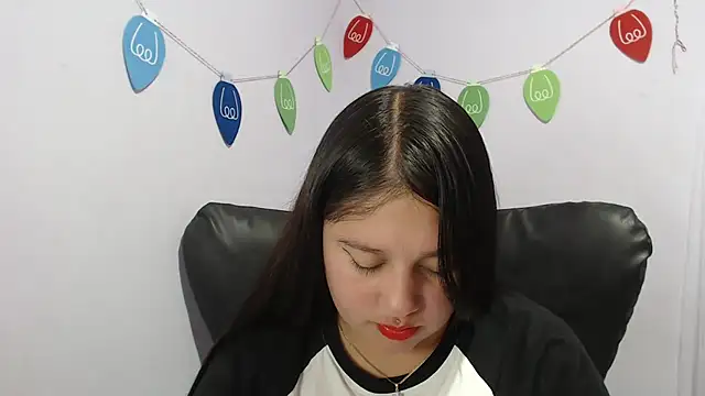 Snapshot of KOREN_JALAA chatting on 01/07/25, 06:56 KOREN JALAA online show from 01/07/25, 06:56
