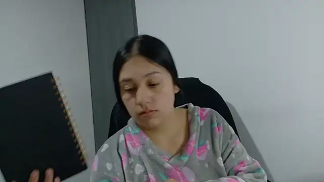 Snapshot of KOREN_JALAA chatting on 06/04/26, 05:19 KOREN JALAA online show from 06/04/26, 05:19