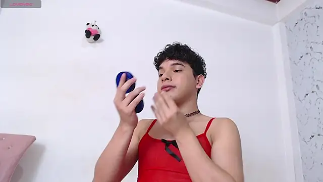 Snapshot of Dominic_king7 chatting on 11/23/25, 12:43 Dominic king7 online show from 11/23/25, 12:43