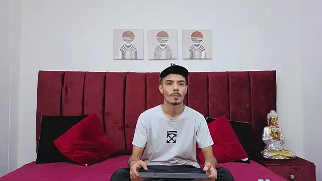 Timothe Evans online show from 10/08/25, 08:50