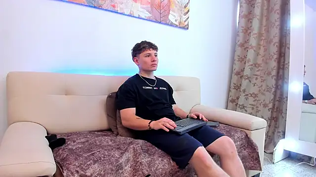 Leoo Miller online show from 10/07/25, 08:50