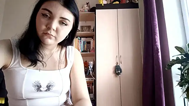 Abi bee online show from 10/21/25, 12:06