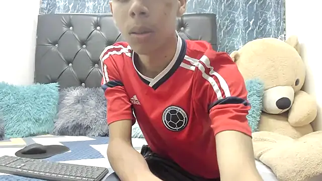 sexyboys cutex18 online show from 11/26/25, 09:38