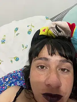 Snapshot of gatitaplop chatting on 12/15/25, 06:50 gatitaplop online show from 12/15/25, 06:50