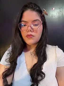 GabrielleMarsh1 online show from 12/05/25, 04:21