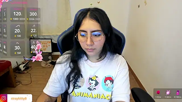 Snapshot of LoveLyy- chatting on 02/06/26, 04:32 LoveLyy- online show from 02/06/26, 04:32