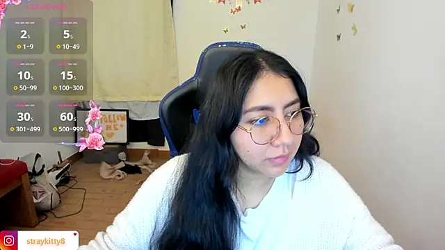 Snapshot of LoveLyy- chatting on 02/09/26, 01:26 LoveLyy- online show from 02/09/26, 01:26