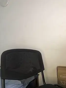 santyrestrepo online show from 10/12/25, 01:43