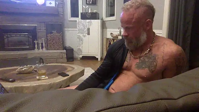 Muscledick40 online show from 04/17/26, 02:14