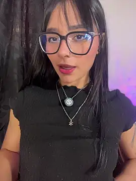AlannaDollx online show from 11/29/25, 02:09