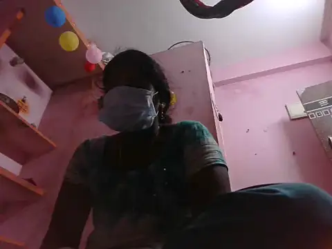 Eswar77 online show from 10/15/25, 07:19