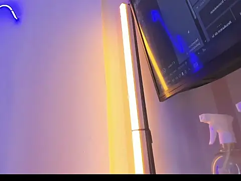 Nefera Noxx online show from 11/05/25, 04:34