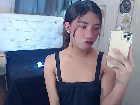 Seductive nathalie online show from 11/24/25, 01:38