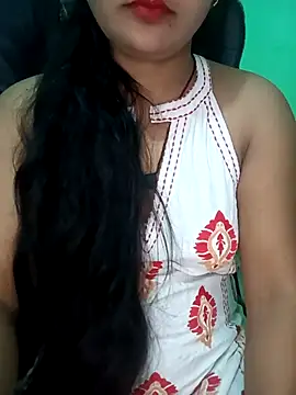 Snapshot of Rashmi_011 chatting on 10/12/25, 06:29 Rashmi 011 online show from 10/12/25, 06:29