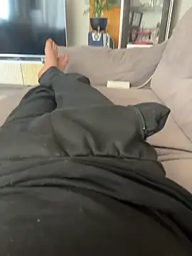 genckaan00 online show from 10/19/25, 05:19