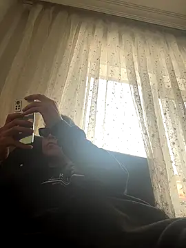 genckaan00 online show from 10/20/25, 08:37