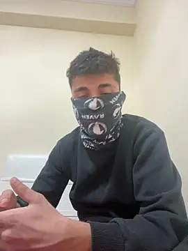 genckaan00 online show from 10/25/25, 04:46