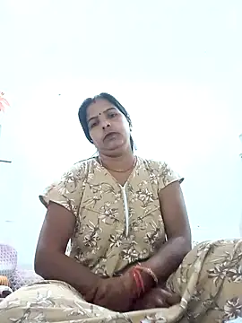 Snapshot of Sapnahot34 chatting on 12/04/25, 05:39 Sapnahot34 online show from 12/04/25, 05:39