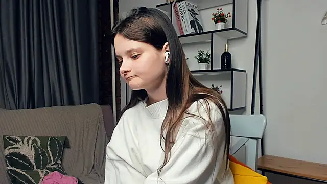 SkyDoll online show from 10/06/25, 09:23