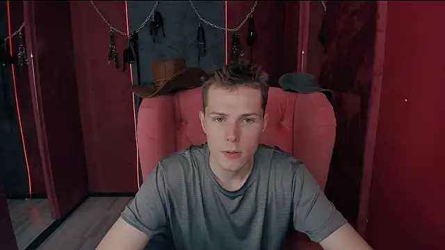 Snapshot of Hector_Spector chatting on 11/11/25, 11:43 Hector Spector online show from 11/11/25, 11:43