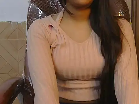 Snapshot of priti_singhaniya chatting on 11/25/25, 05:40 priti singhaniya online show from 11/25/25, 05:40