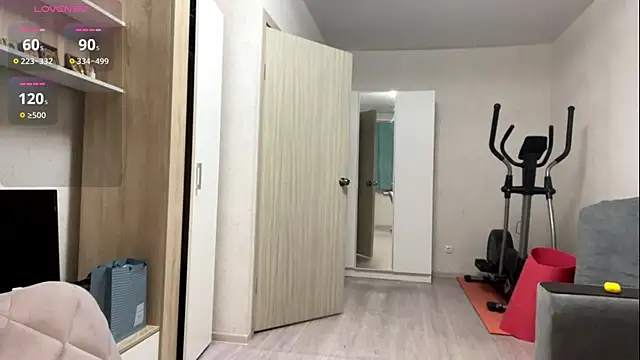 Snapshot of Mary_cherybaby chatting on 11/23/25, 02:06 Mary cherybaby online show from 11/23/25, 02:06